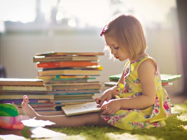 Чому читання так важливо для дітей?